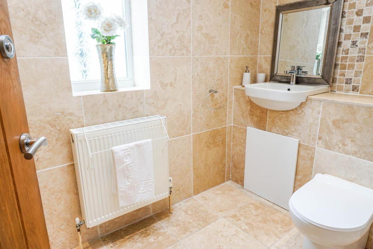The Beach House - Fully Refurbed March 2024 Oystermouth Luaran gambar