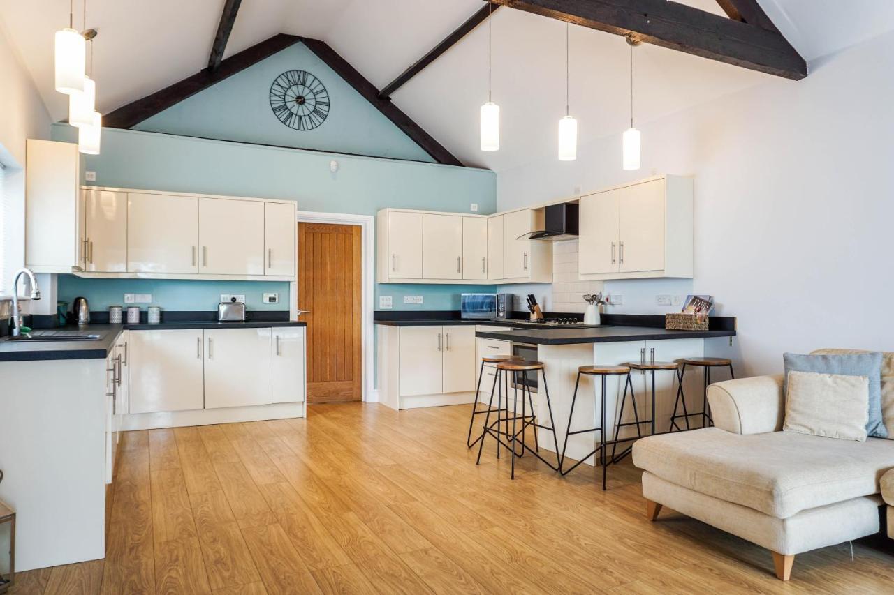 The Beach House - Fully Refurbed March 2024 Oystermouth Luaran gambar